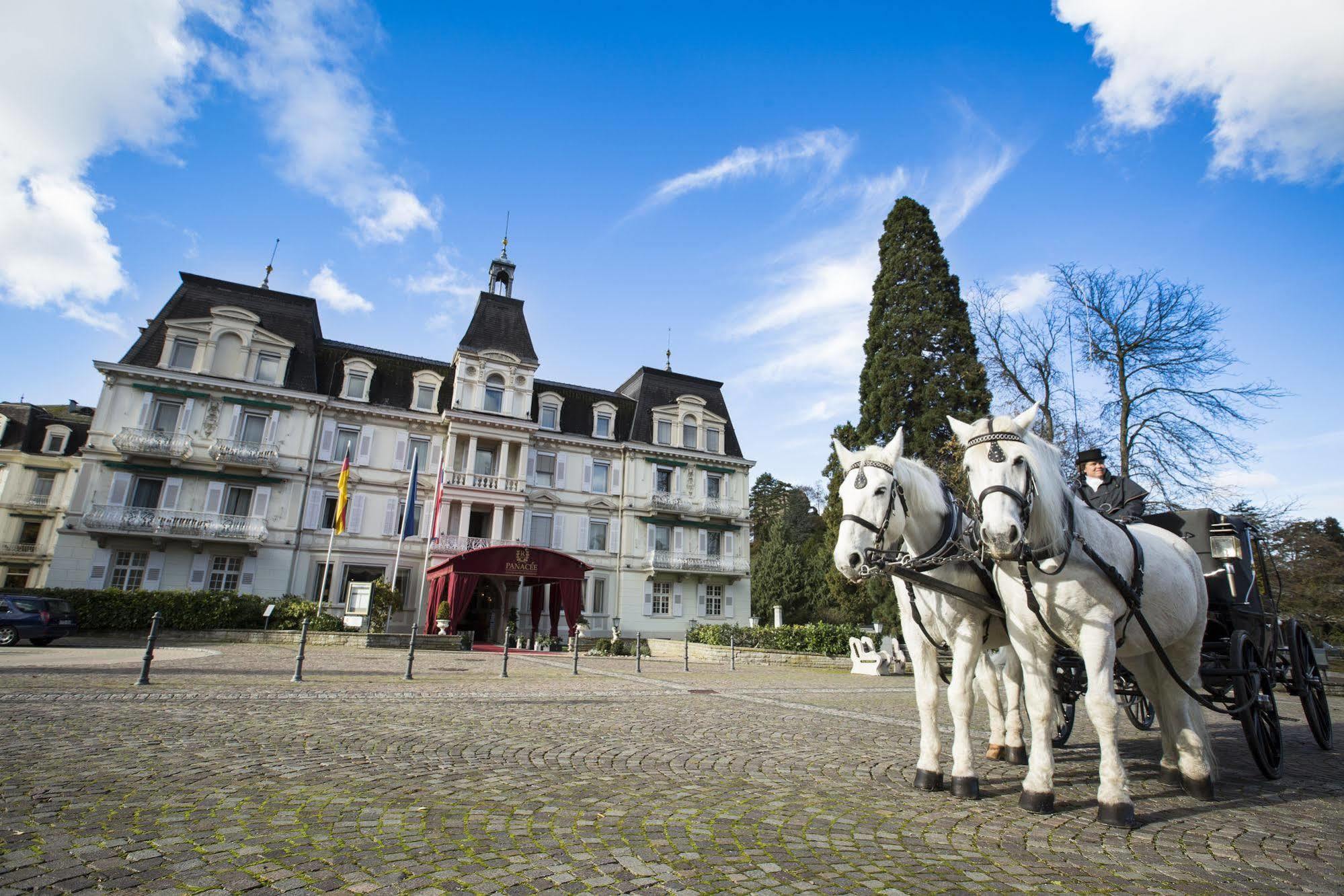 Hotel Romerbad บาเดนไวเลอร์ ภายนอก รูปภาพ